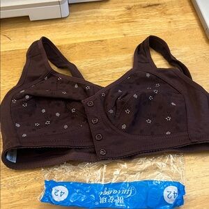 Brown Floral Button-Front Bra